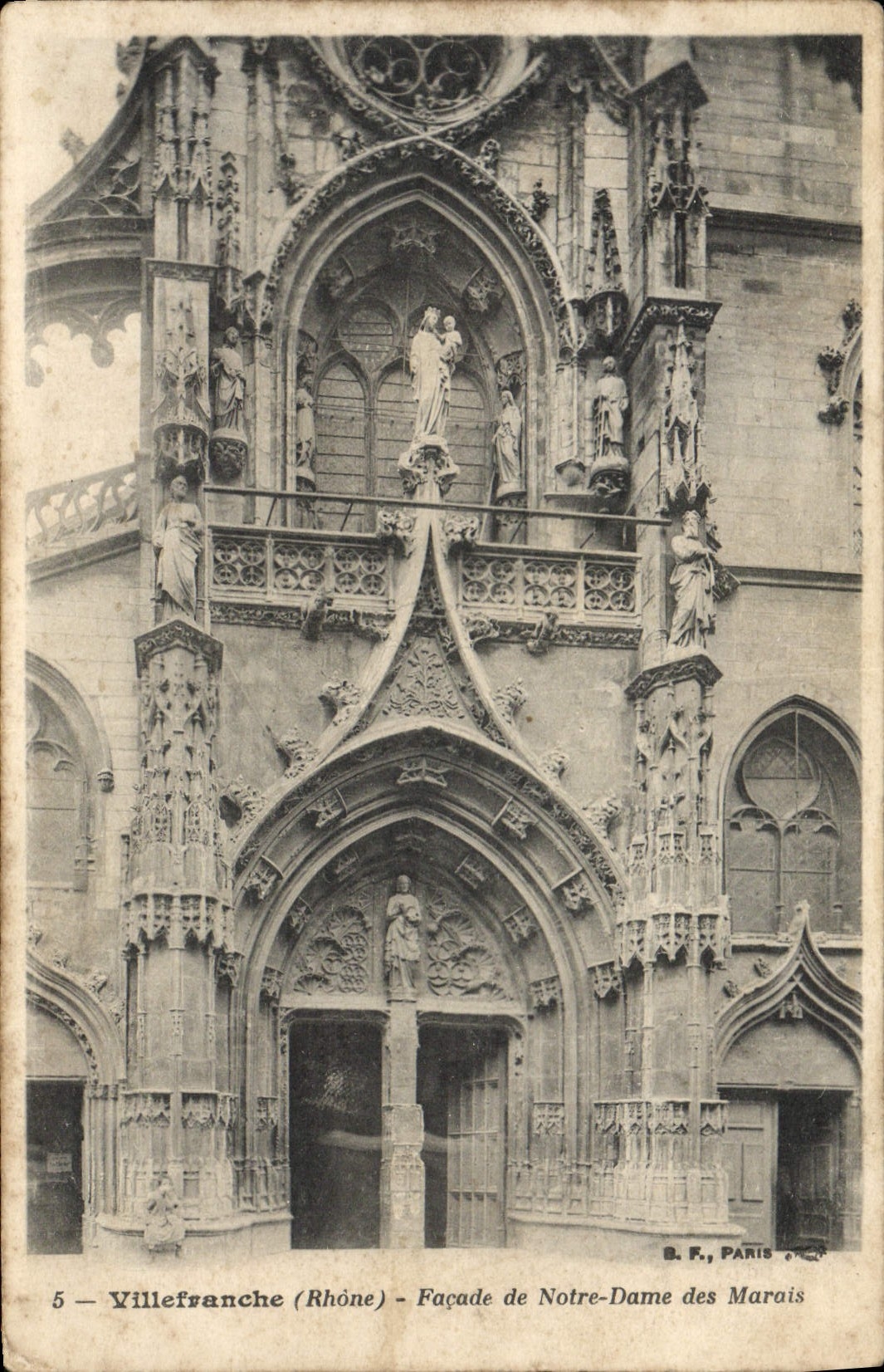 CPA Villefranche Facade de Notre Dame des Marais