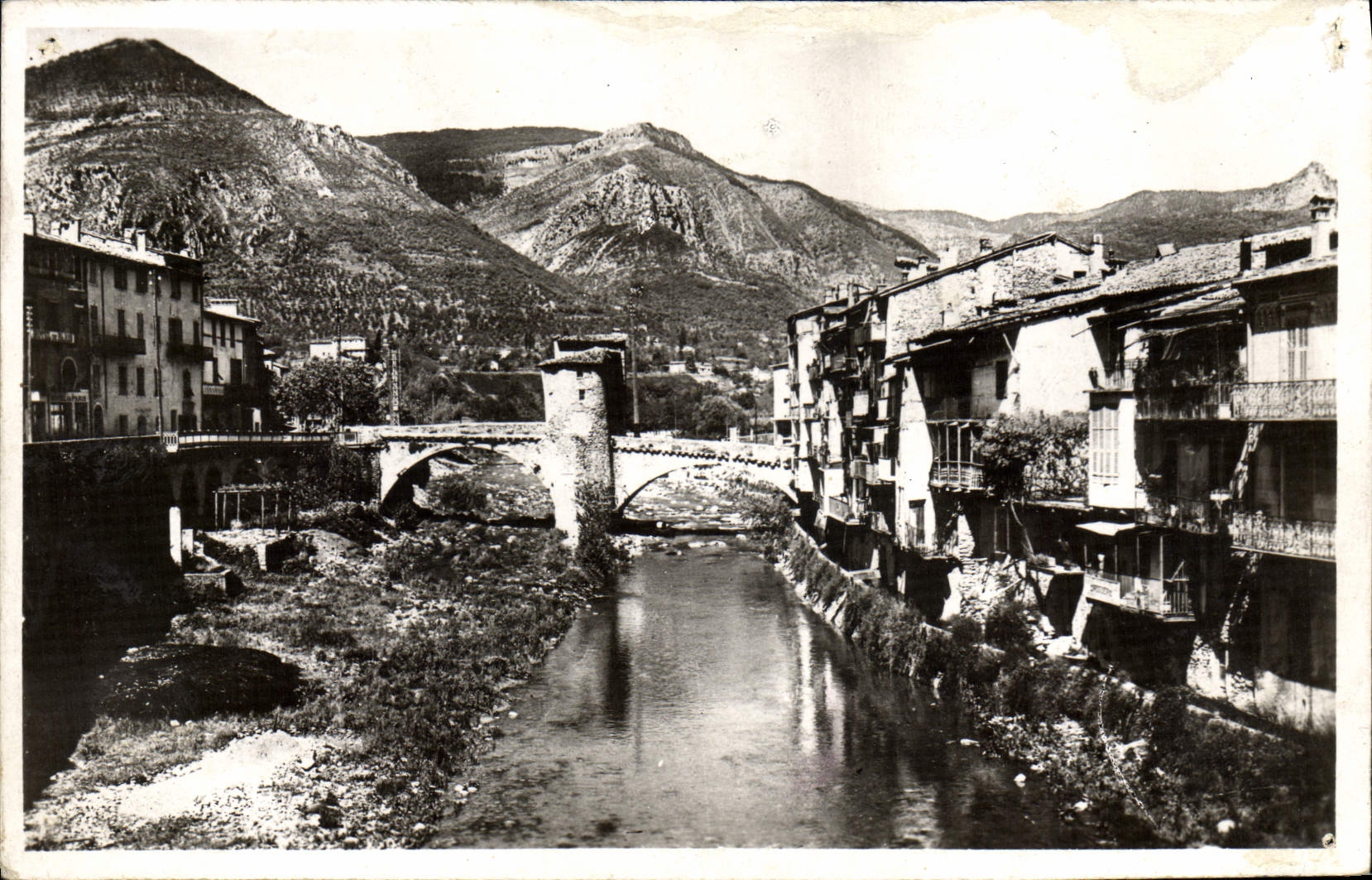 CPA Sospel Le Pont Vieux et la Bevera