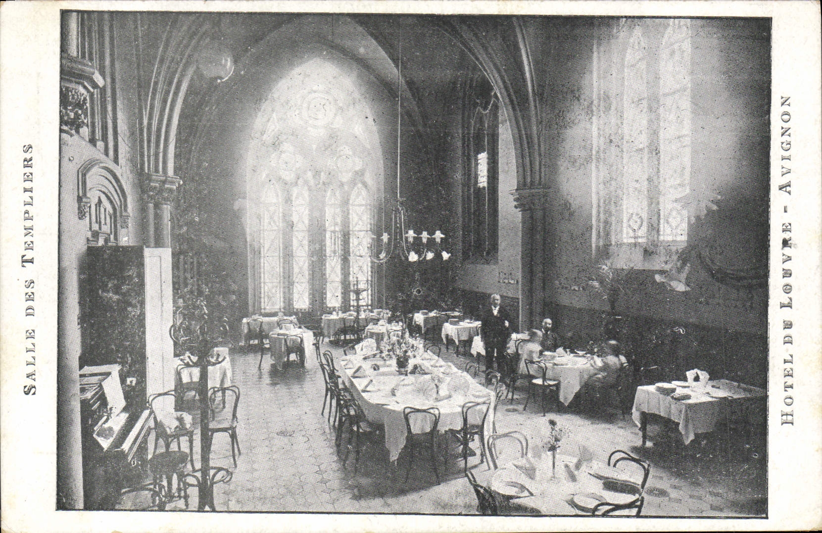VINTAGE POSTCARD Room of the templiers Hotel of Louvre Avignon