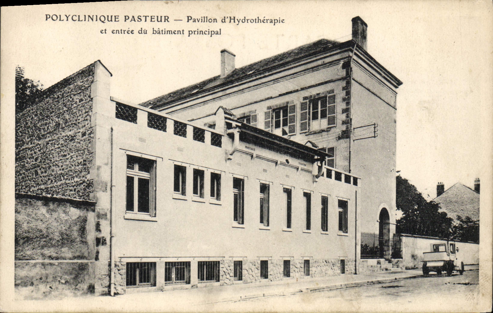 VINTAGE POSTCARD Polyclinic Pasteur House of Hydrotherapy and entry of the principal building