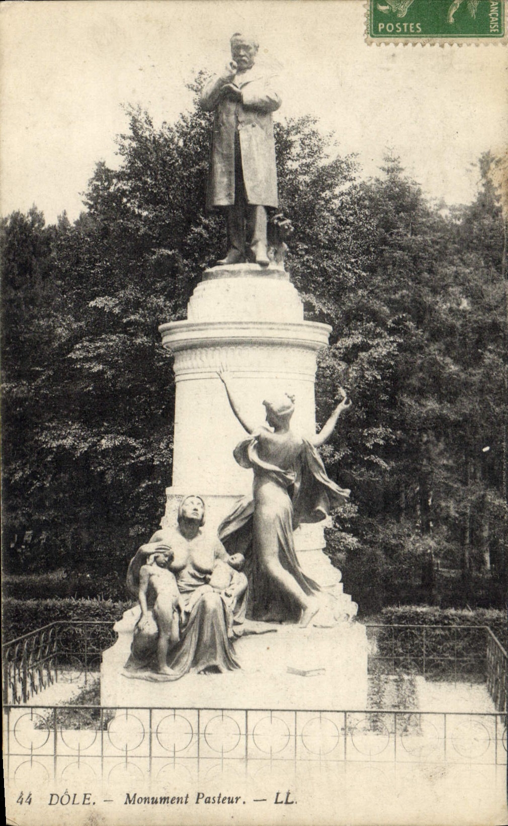 CPA Dole Monument Pasteur