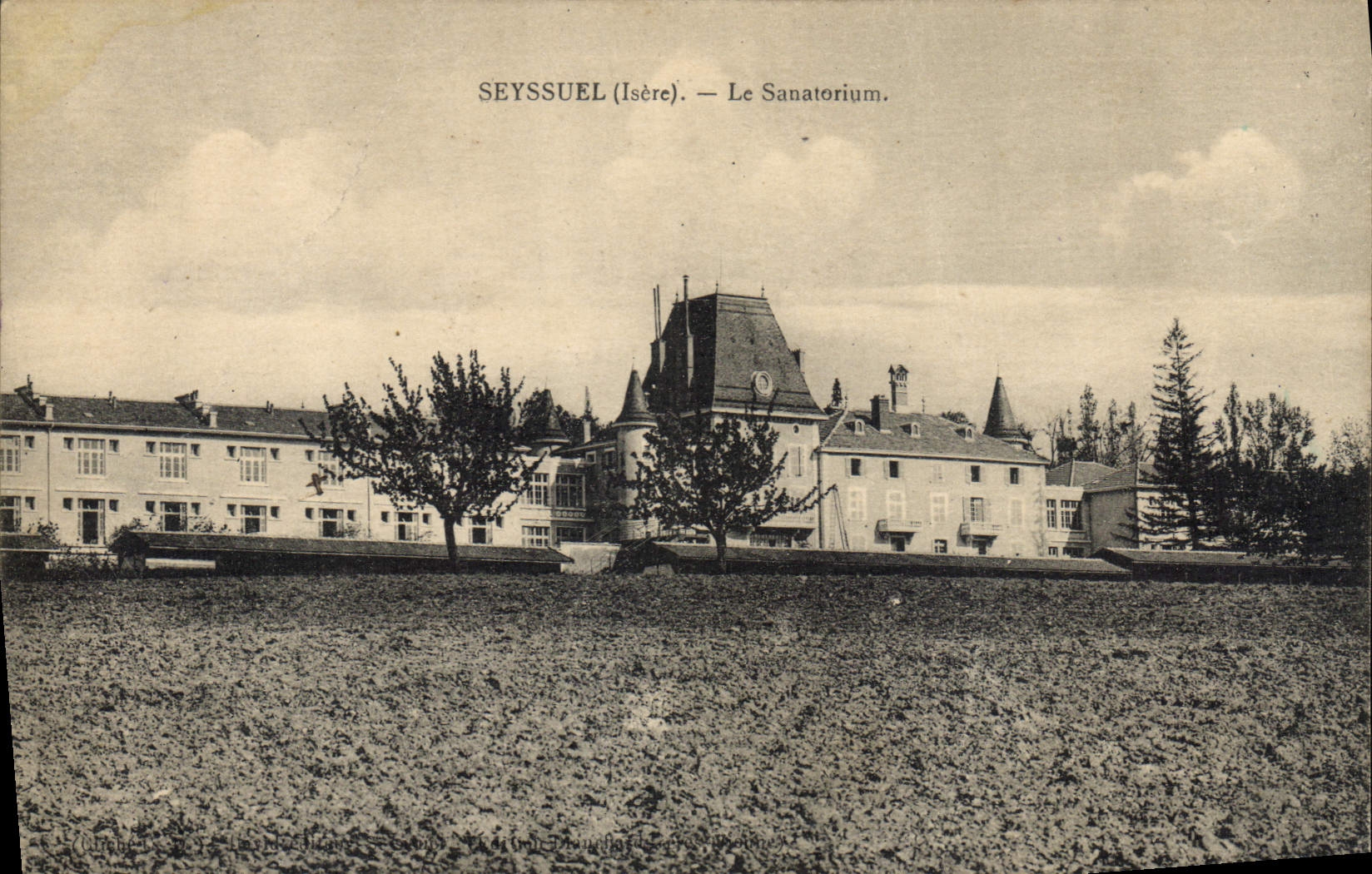 VINTAGE POSTCARD Seyssuel the sanatorium