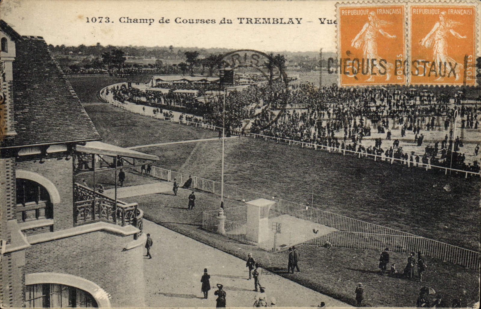 CPA Cheval Equitation Hippisme Champ de courses de Tremblay