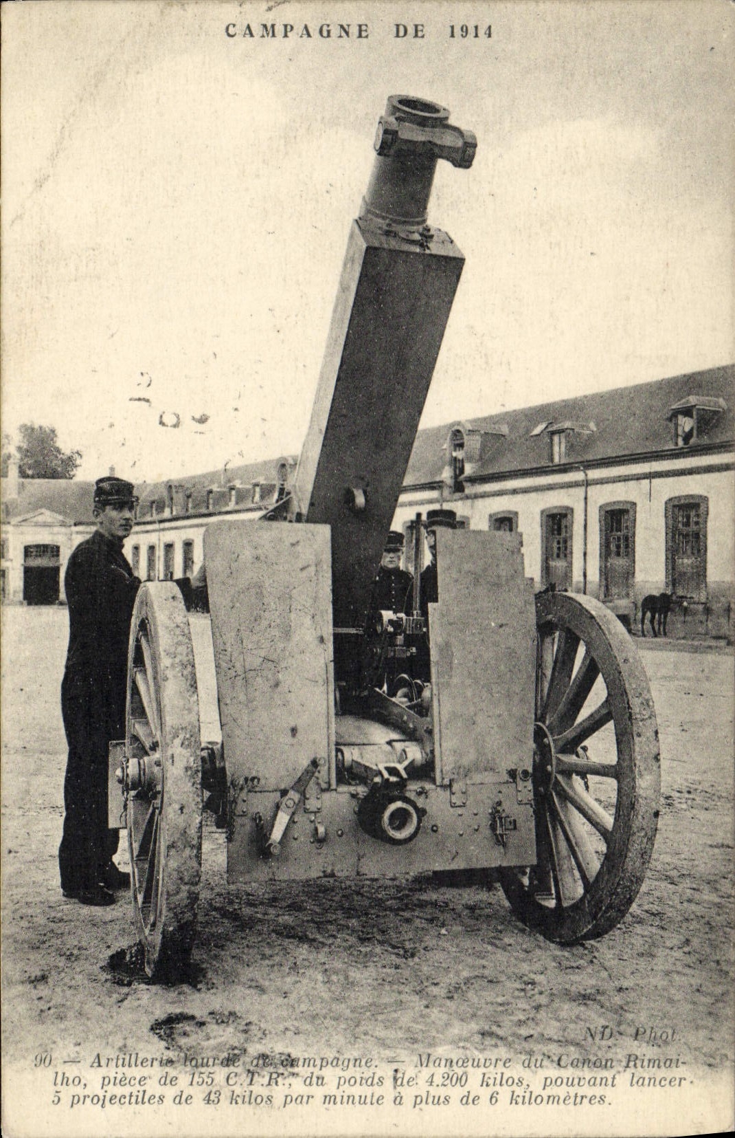 La POSTAL Militaria Artillerie de la VENDIMIA funciona el arma de Rimailho