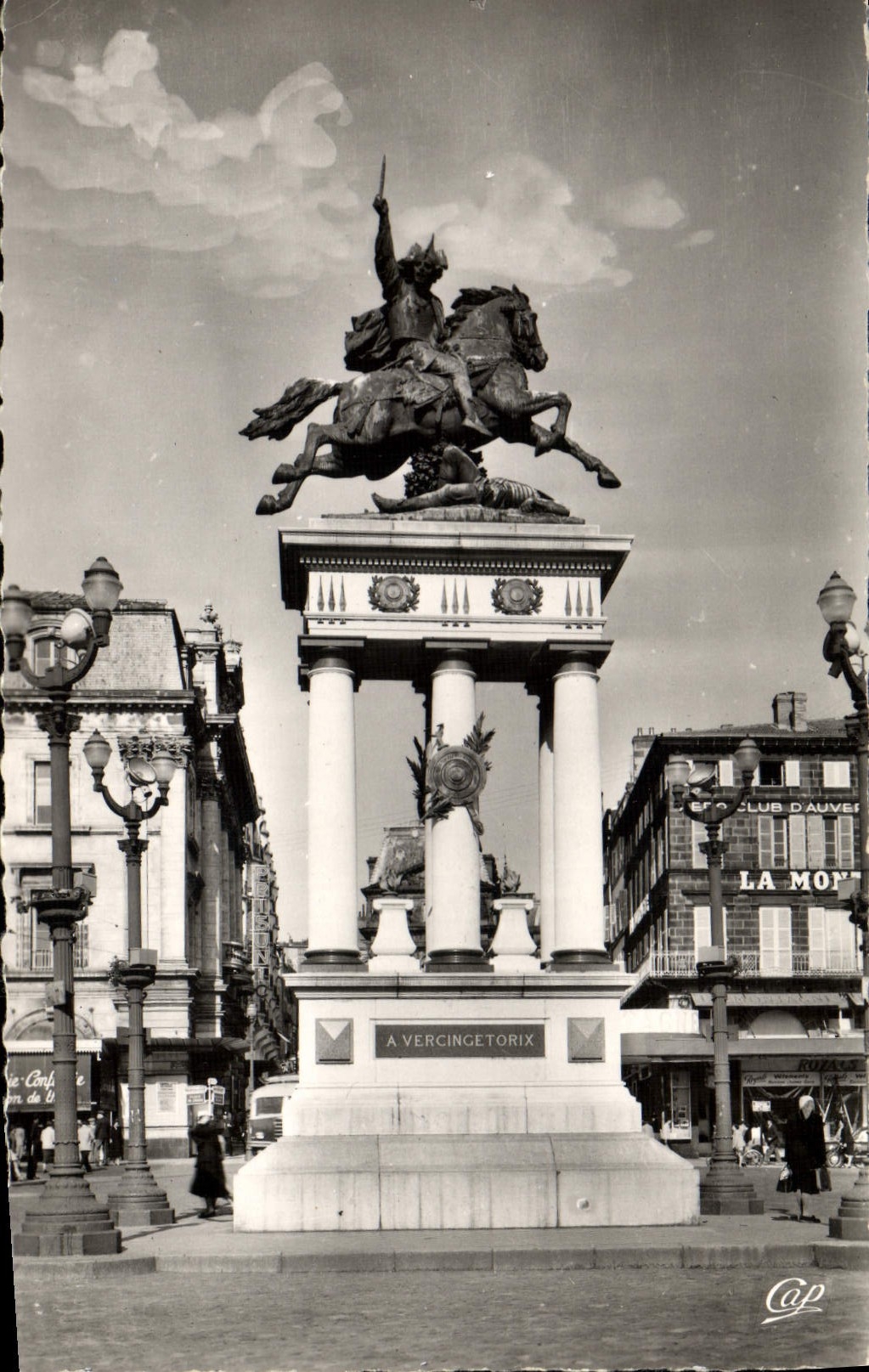 MODERN CARD Clermont Ferrand Places of Jaude Monument of Vercingetorix