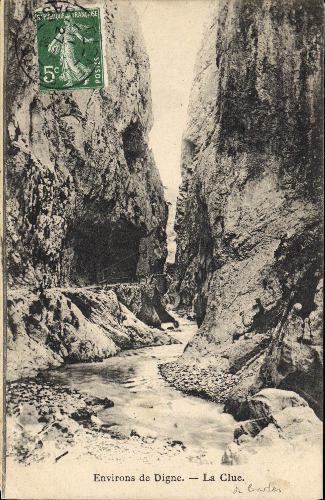 VINTAGE POSTCARD Surroundings of Worthy Clue