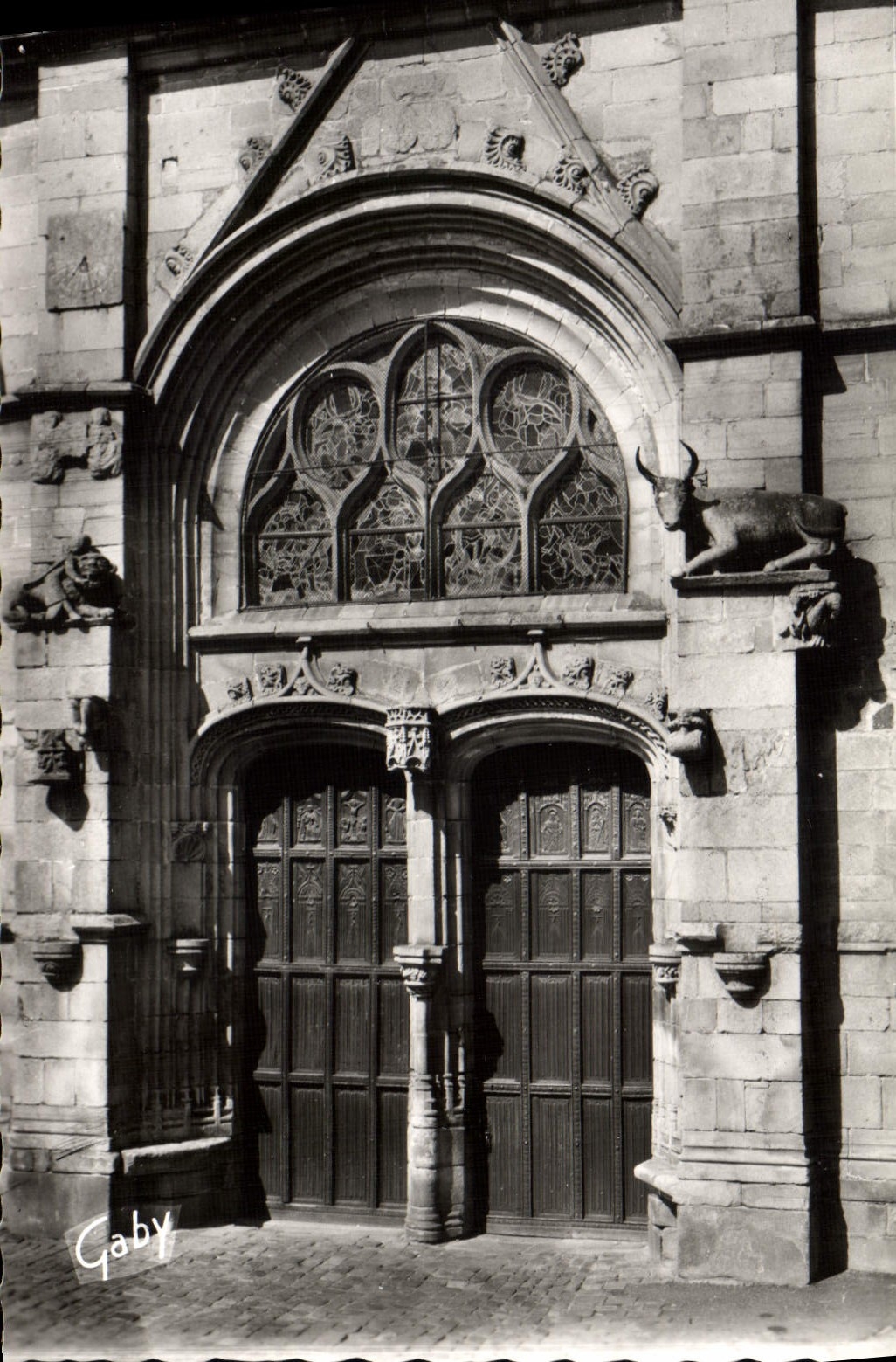 MODERN CARD Malestroit side Porch of the Church