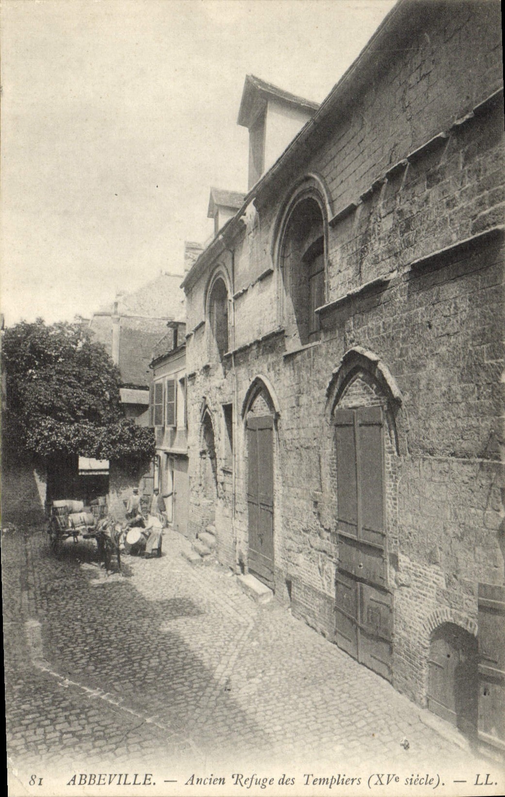 VINTAGE POSTCARD Abbeville Old Refuge of Templiers