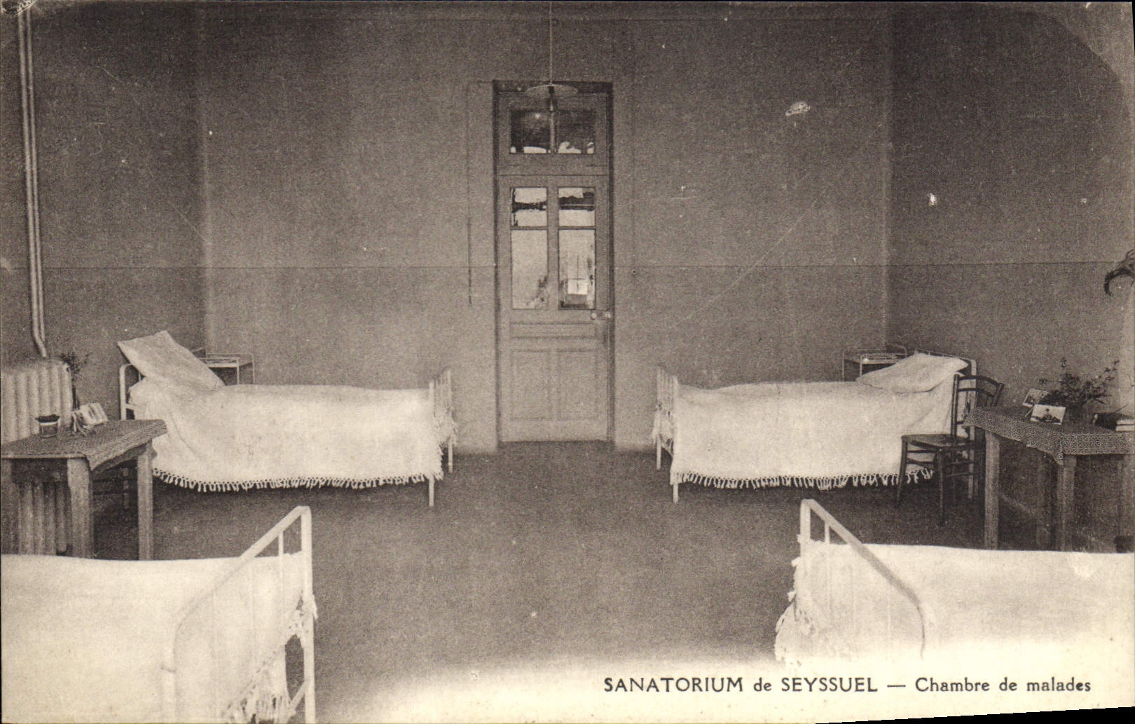 VINTAGE POSTCARD Sanatorium of Seyssuel Sick room