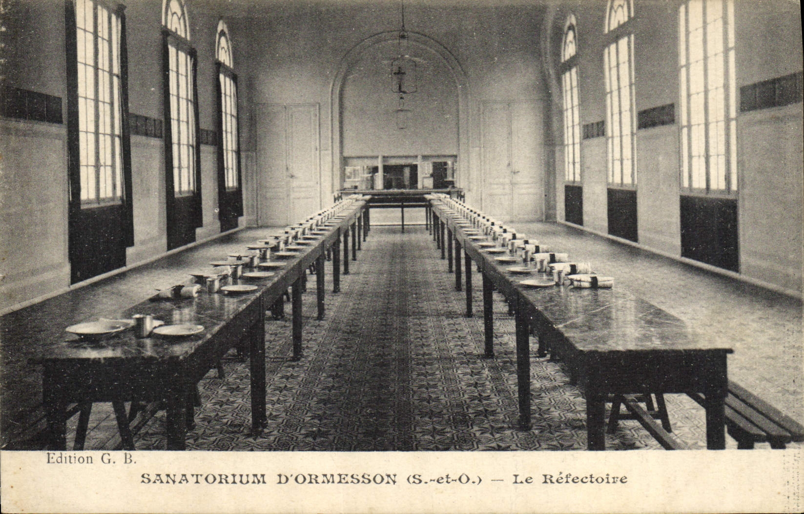 Sanatorio D Ormesson de la POSTAL de la VENDIMIA el refectorio