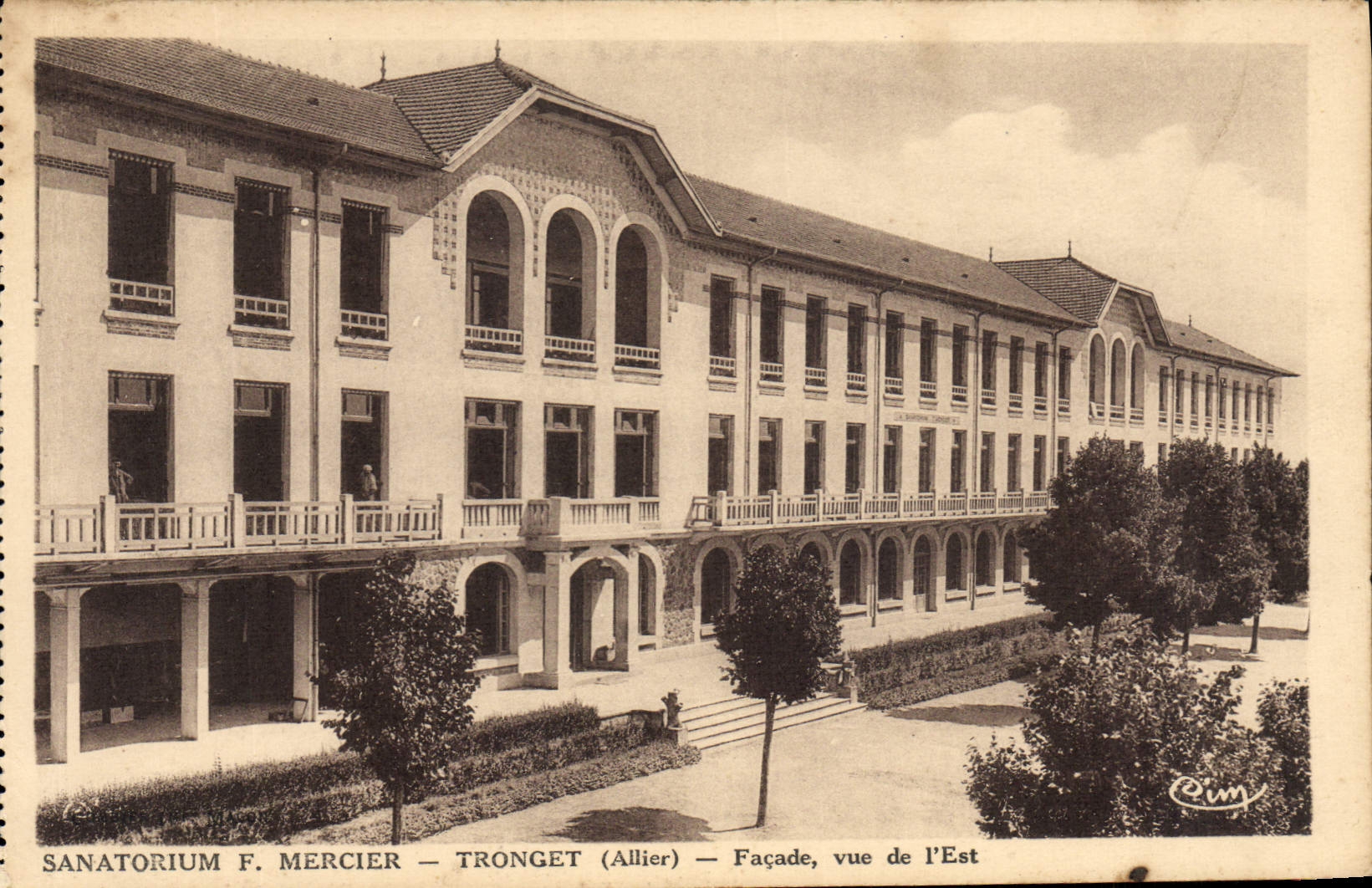 VINTAGE POSTCARD Sanatorium of Parigne Frontage seen of the East