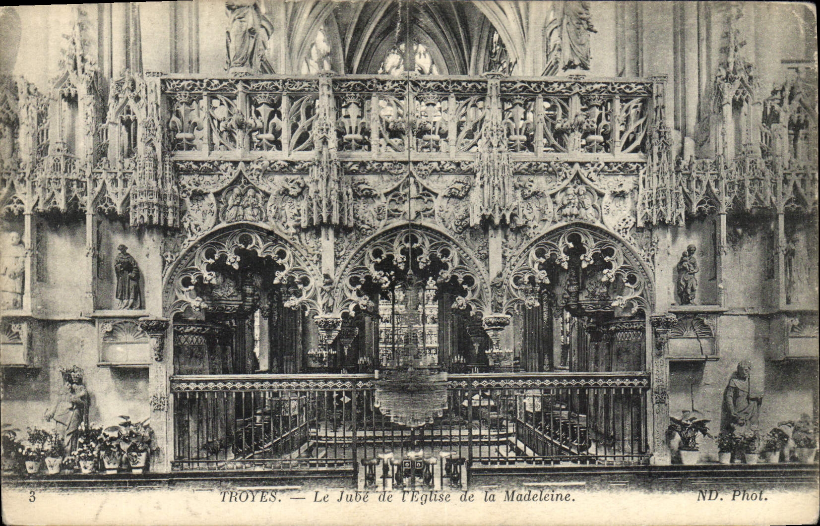 VINTAGE POSTCARD Troyes Jube of the Church of the Madeleine