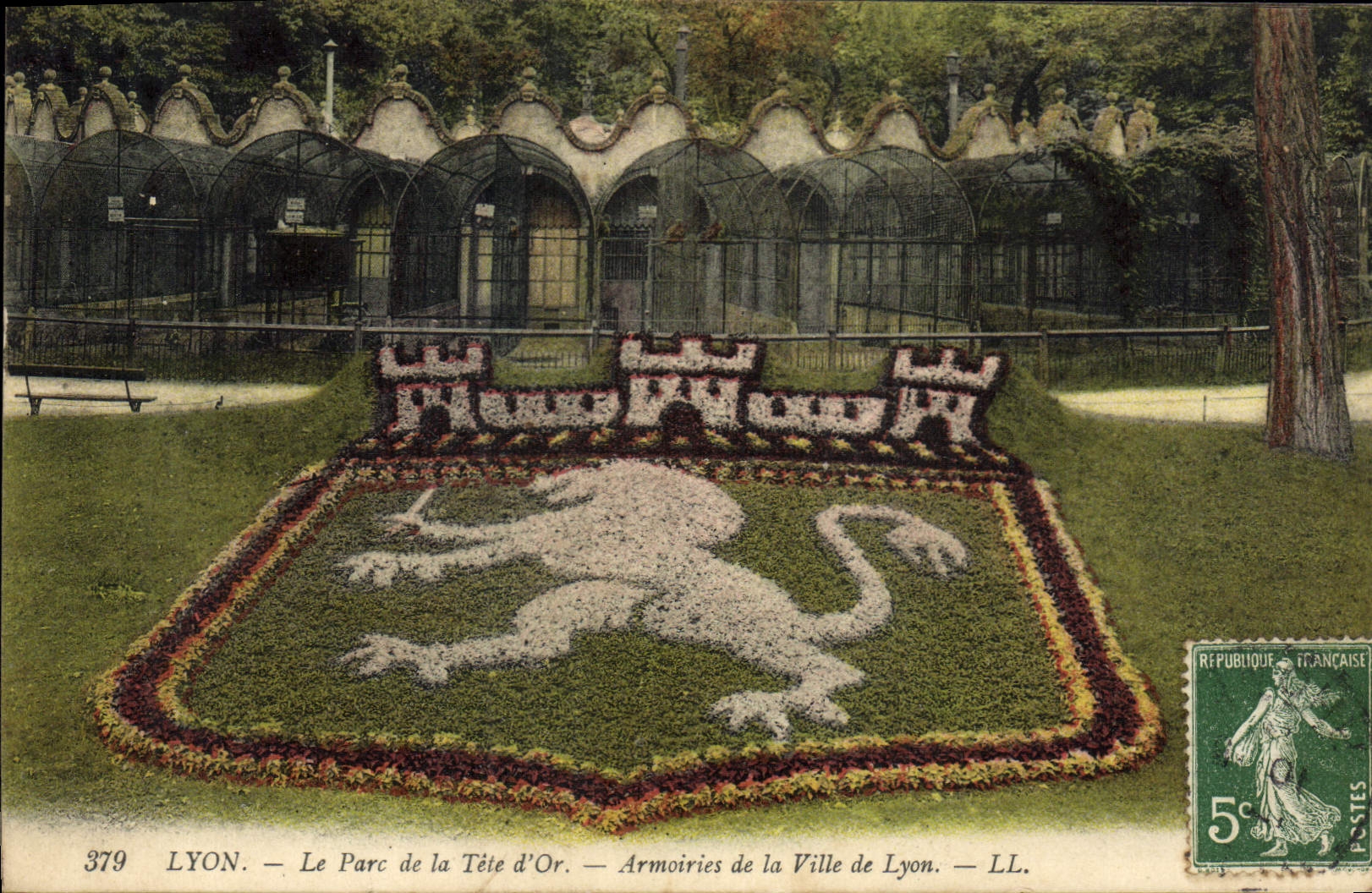 VINTAGE POSTCARD Lyon the Park of the Gold Armorial bearings Head of the town of Lyon Lion