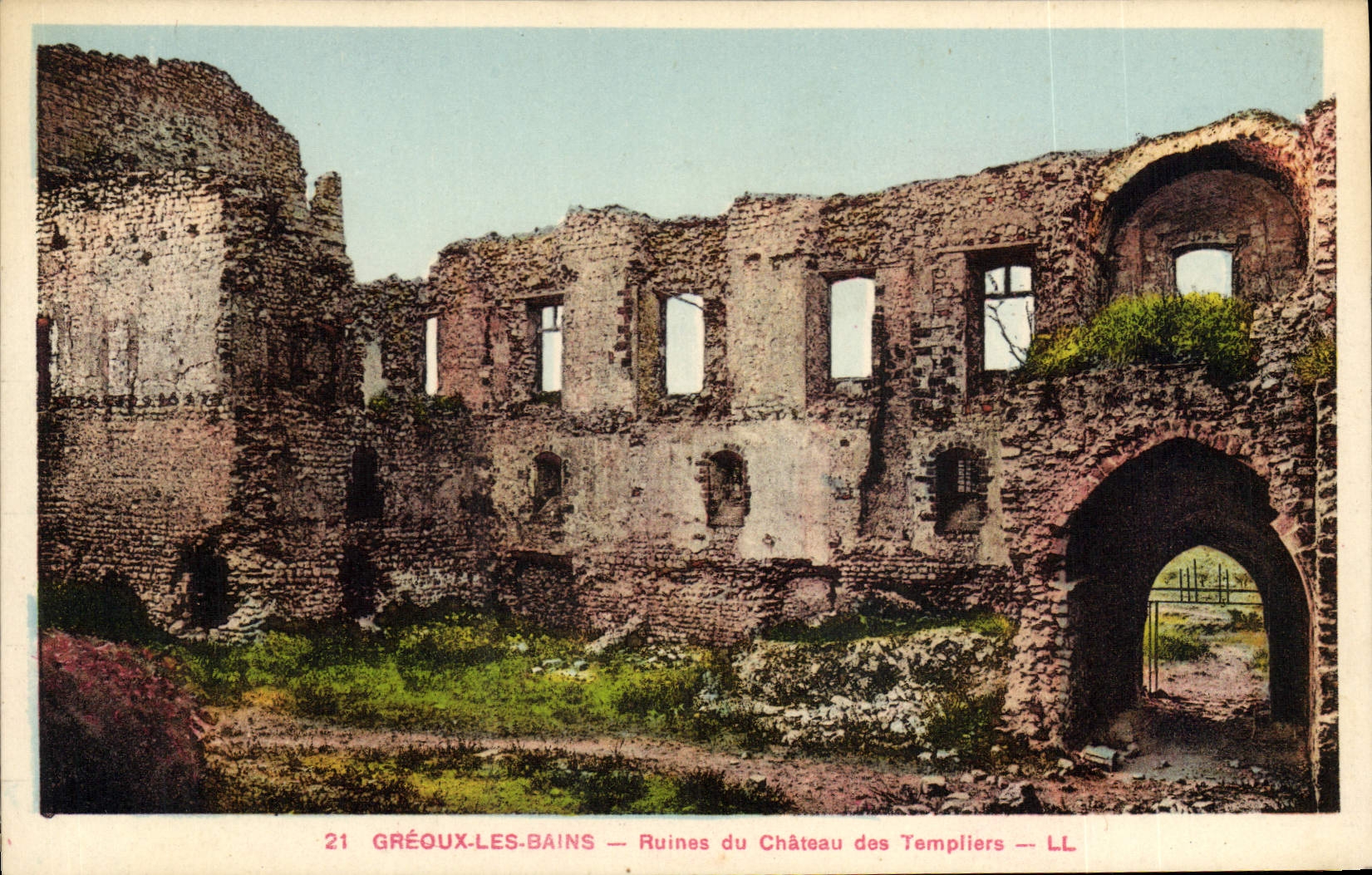 VINTAGE POSTCARD Geoux Les Bains Ruins Of the Castle Of Templiers