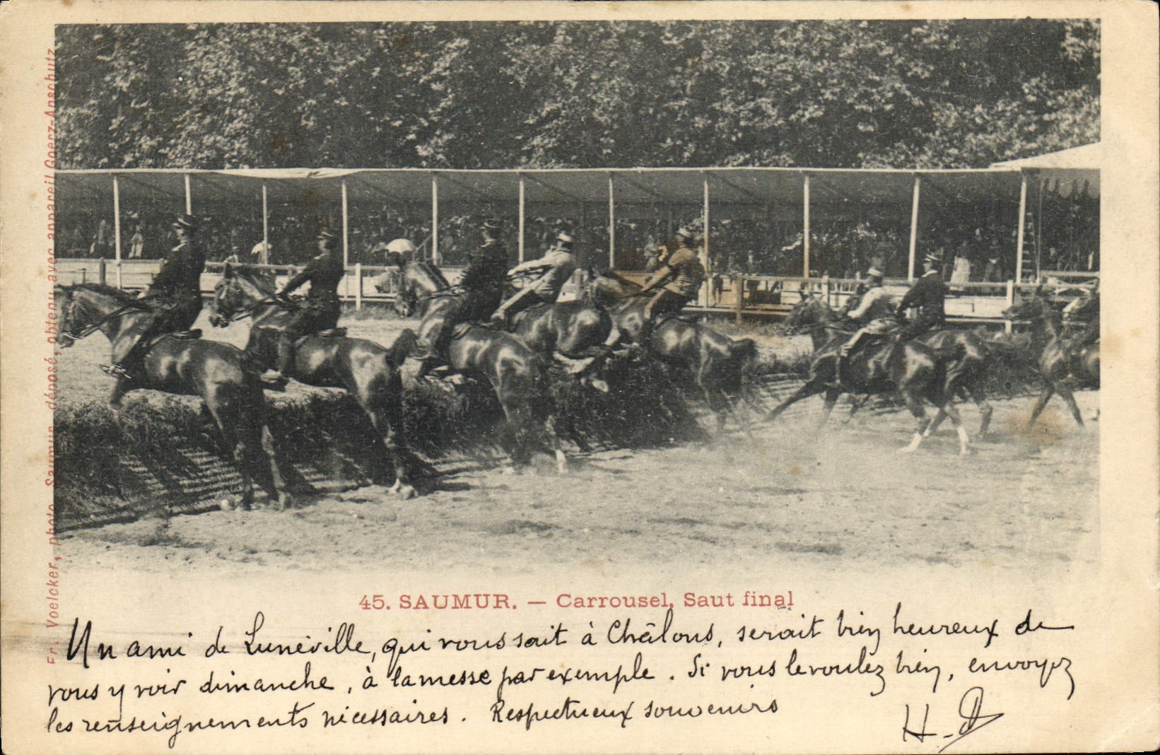 CPA Cheval Equitation Hippisme Saumur Carrousel