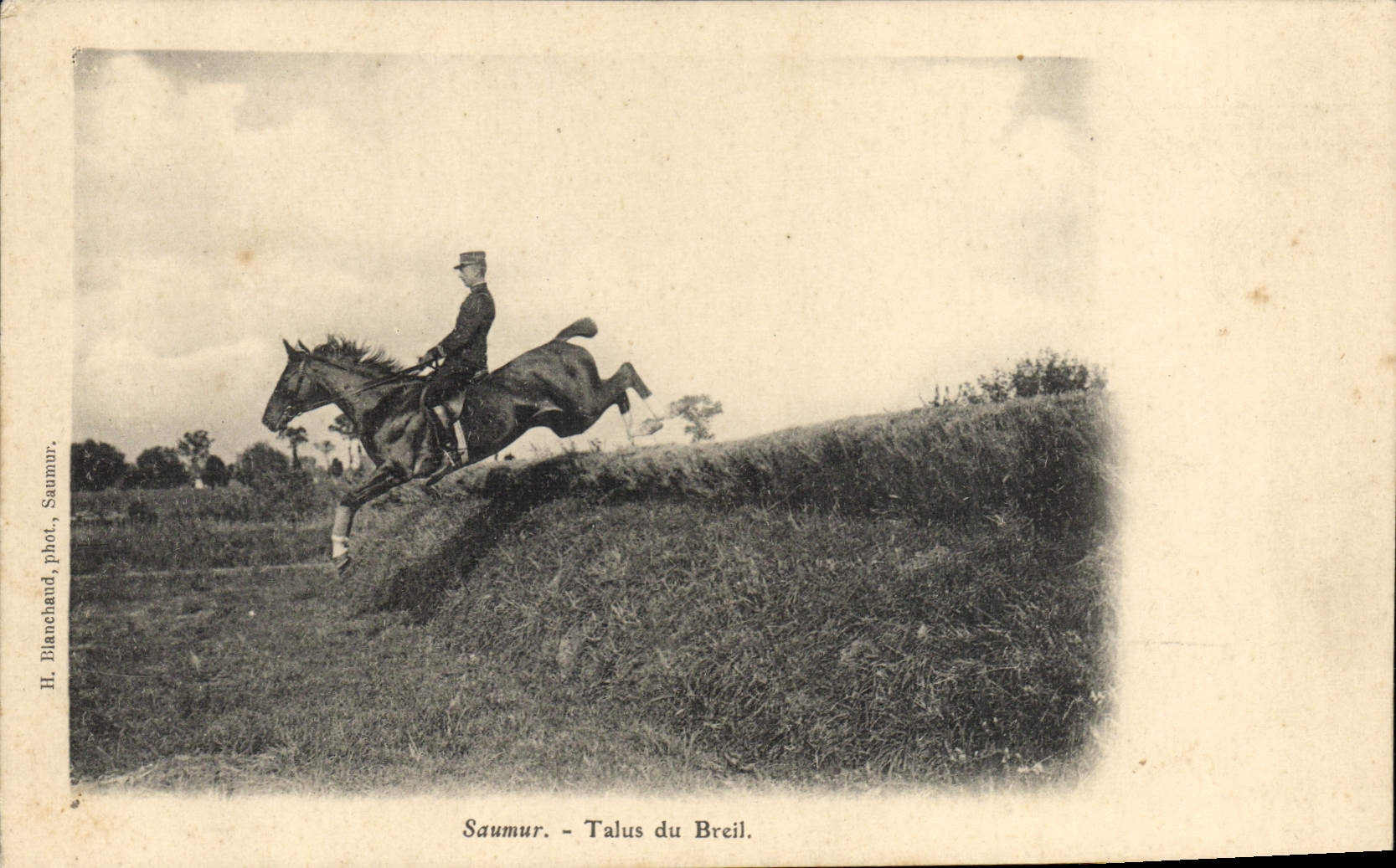 CPA Cheval Equitation Hippisme Saumur Talus du Breil