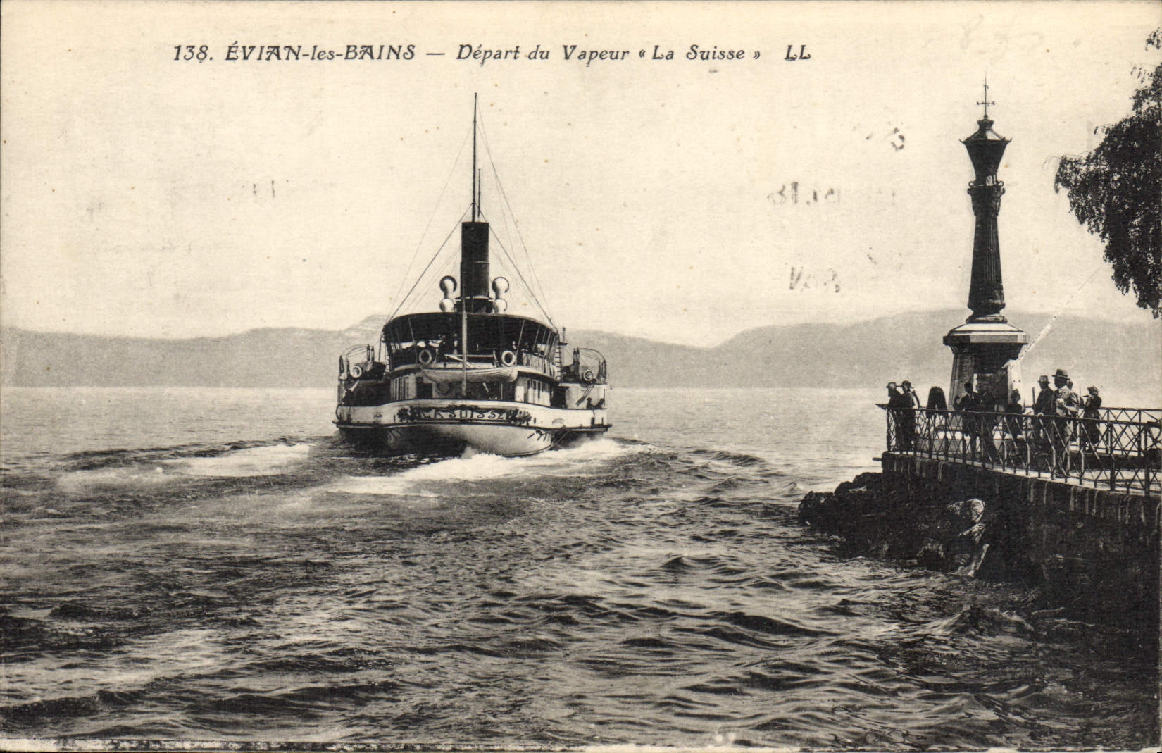 VINTAGE POSTCARD Evian Boat les Bains Departure of the vapor Switzerland