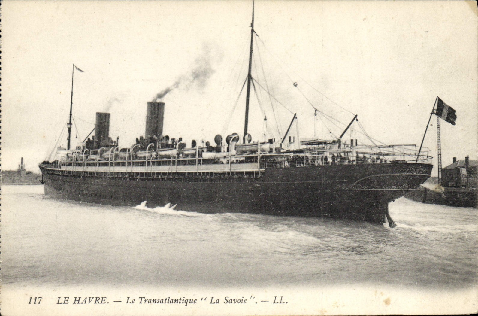 VINTAGE POSTCARD Boat Steamer Trasatlantique Le Havre Savoy