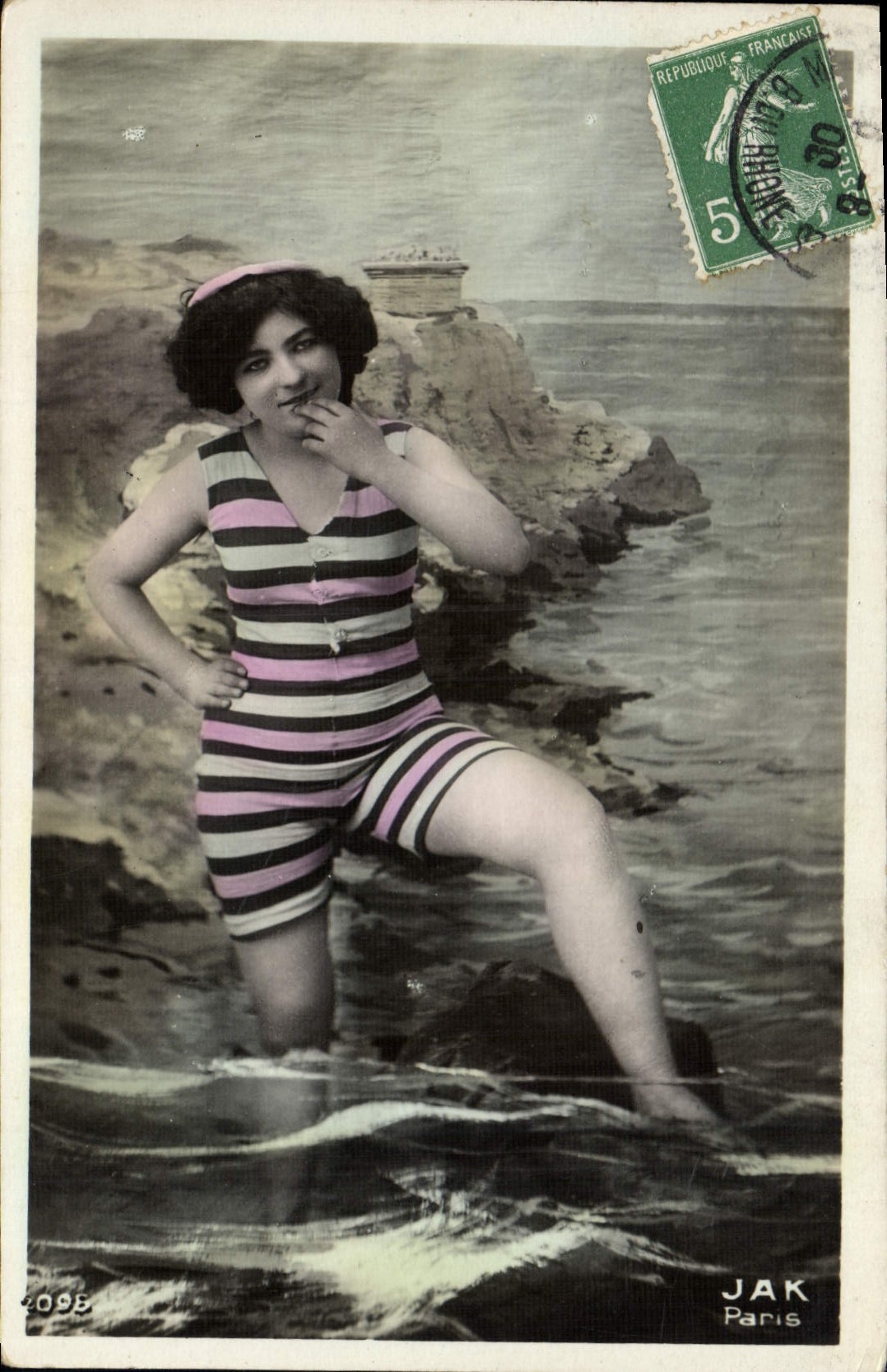 CPA Maillots de bains Femme 