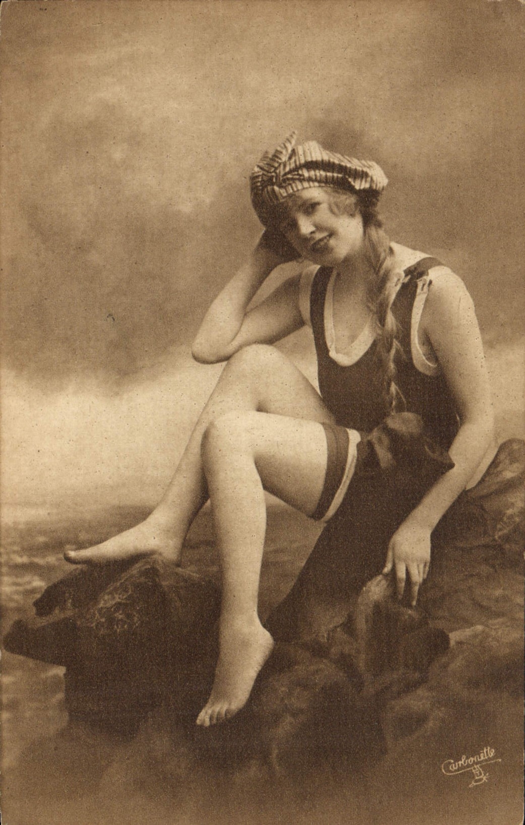 CPA Maillots de bains Femme 