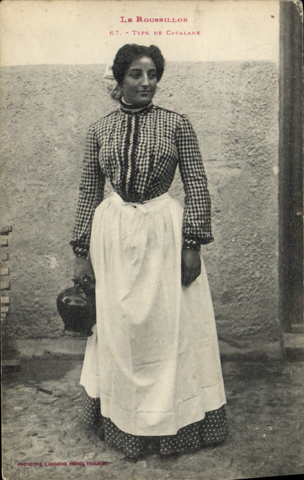 CPA Folklore Le Roussillon Type de Catalane 