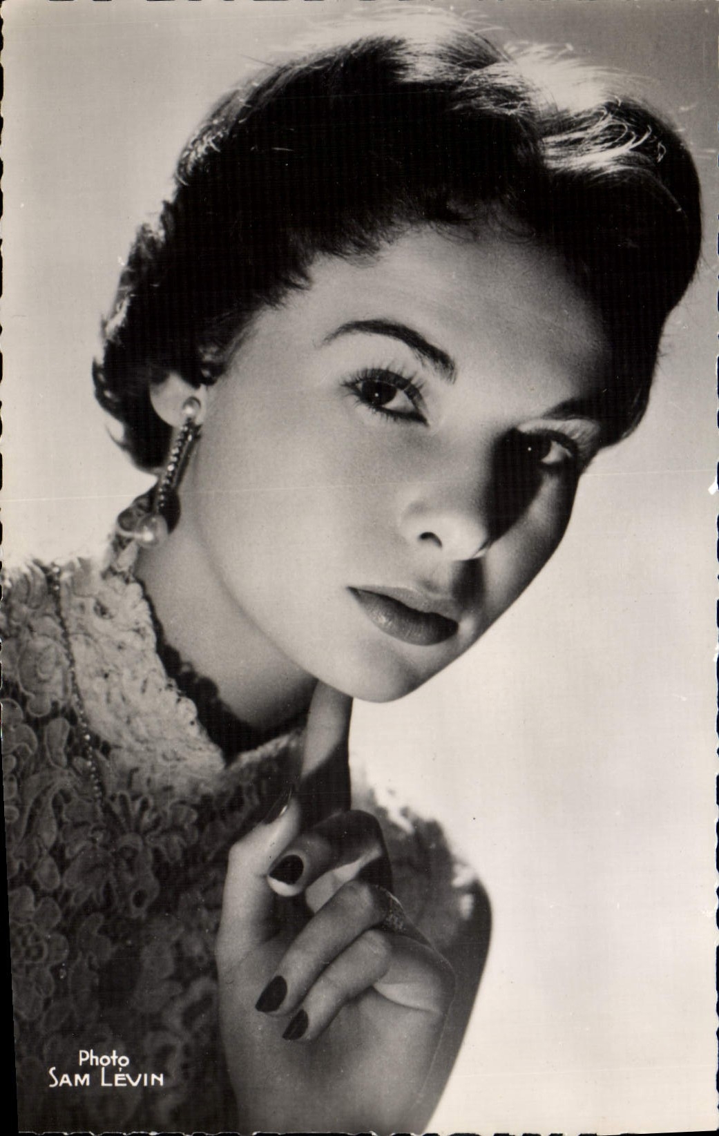 CPM Cinema Francoise Arnoul 