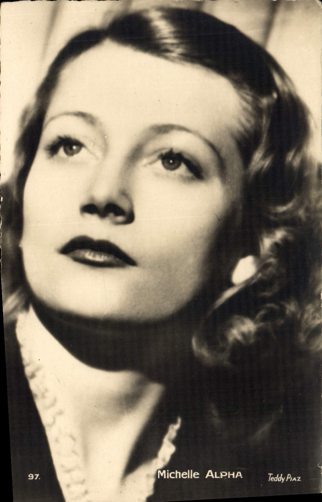 MODERN CARD Cinema Michelle Alpha