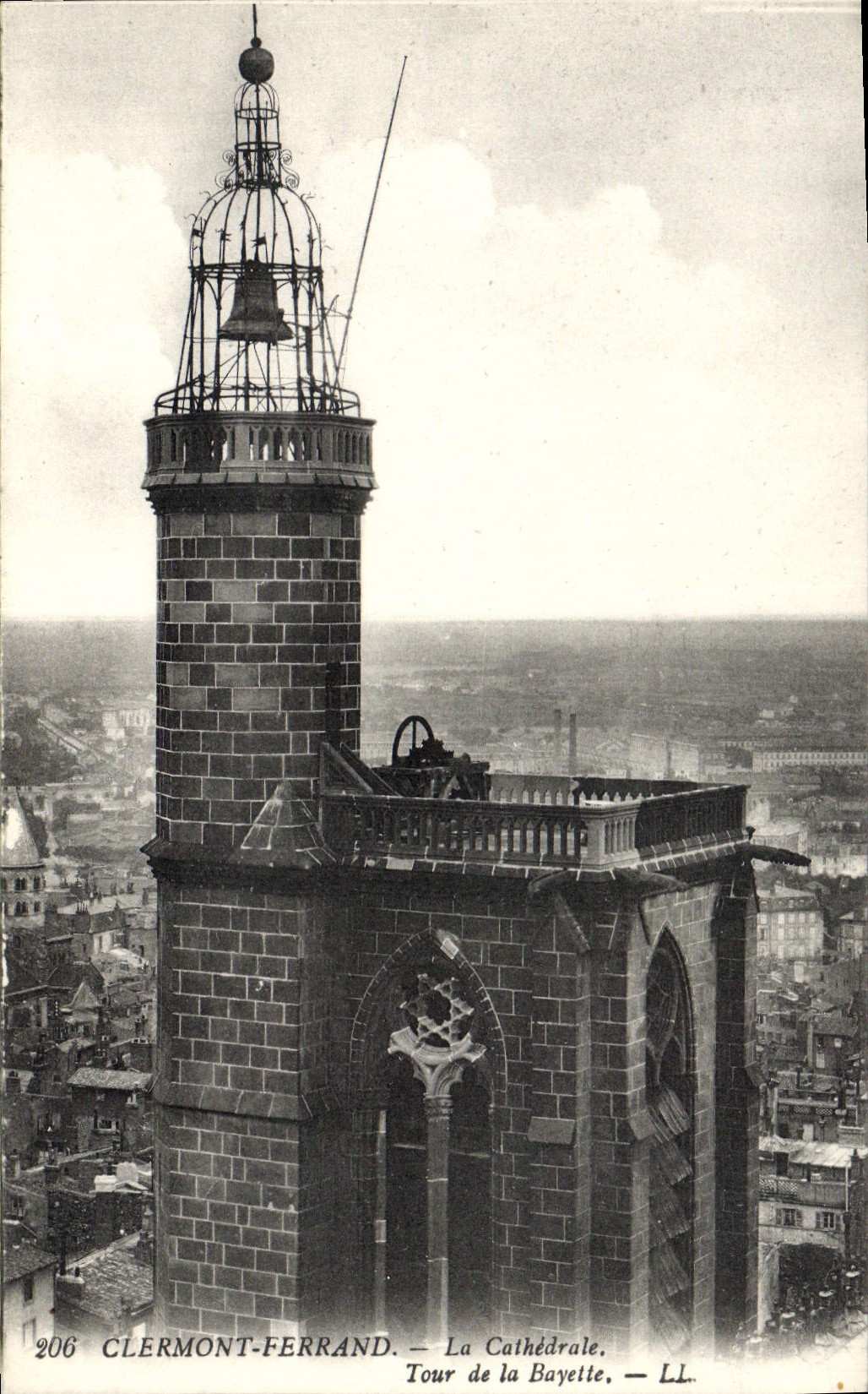 VINTAGE POSTCARD Clermont Ferrand the Cathedral Tower Of Bayette