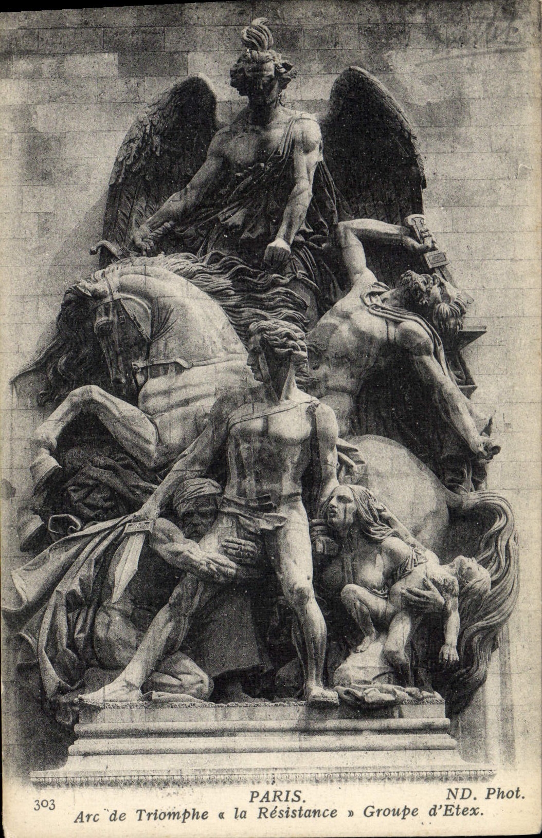 CPA Paris Arc De Triomphe La Resistance Groupe d'Etec