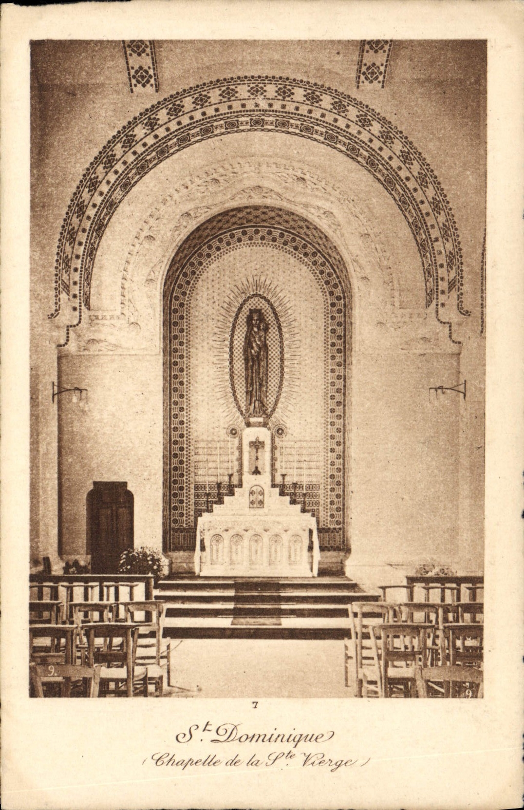 CPA Dominique Paris Chapelle de la Ste Vierge