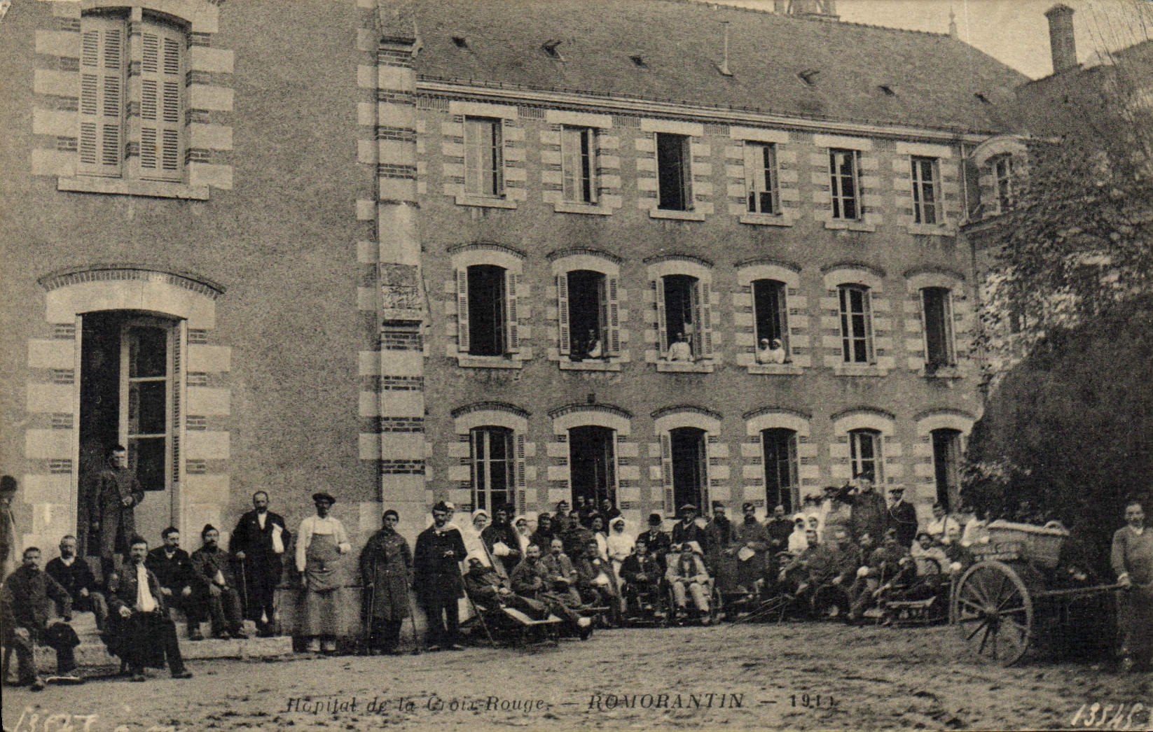 VINTAGE POSTCARD Hospital of the Red Cross Romorantin Militaria