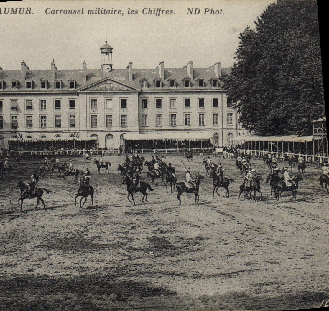 CPA Cheval Hippisme Saumur Carrousel militaire Les chiffres