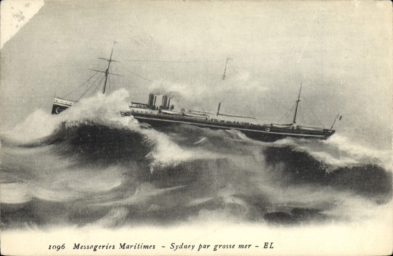 CPA Bateau Paquebot Messageries Maritimes Sydney par grosse mer