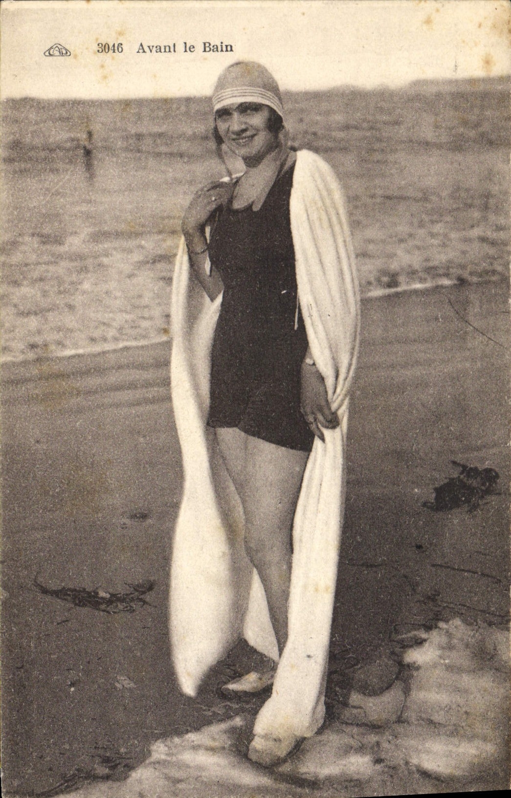 VINTAGE POSTCARD Woman Bathing suit Before the bath