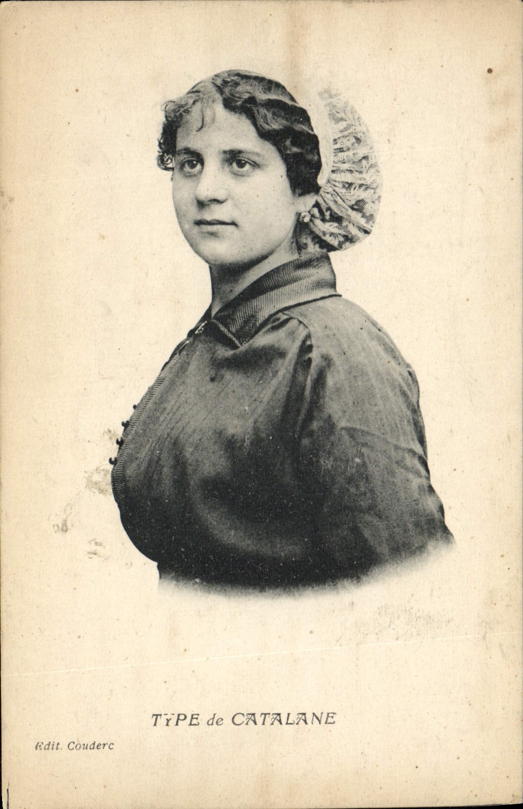 CPA Folklore Femme Type Catalane