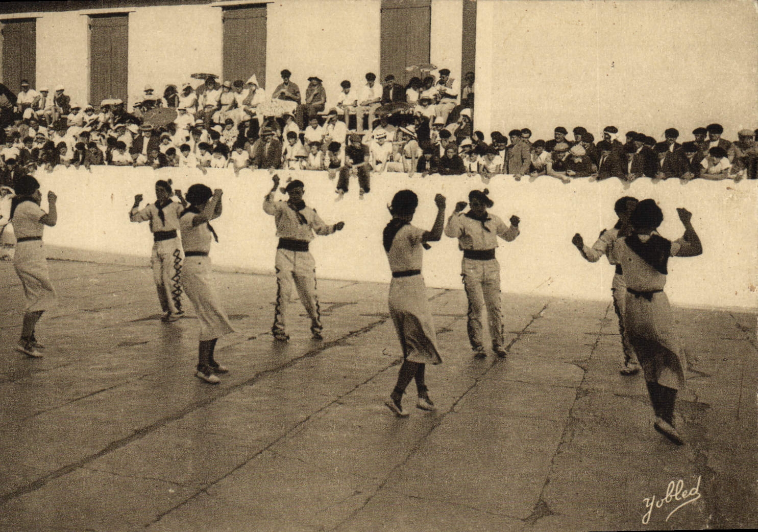 CPA Folklore Pays basque Danse du Fandango