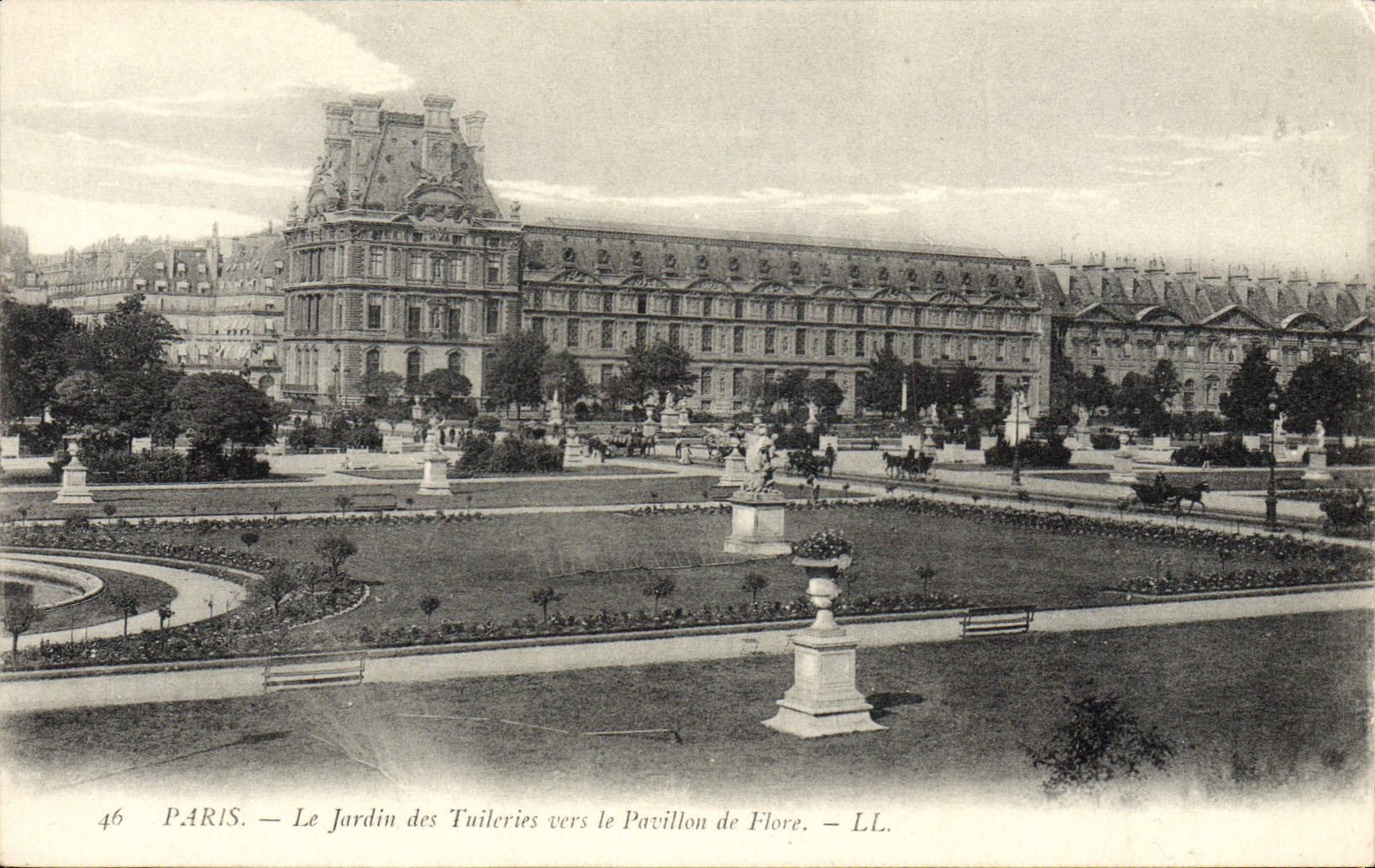 CPA Paris Le Jardin Des Tuileries Vers Le pavillon De Flore
