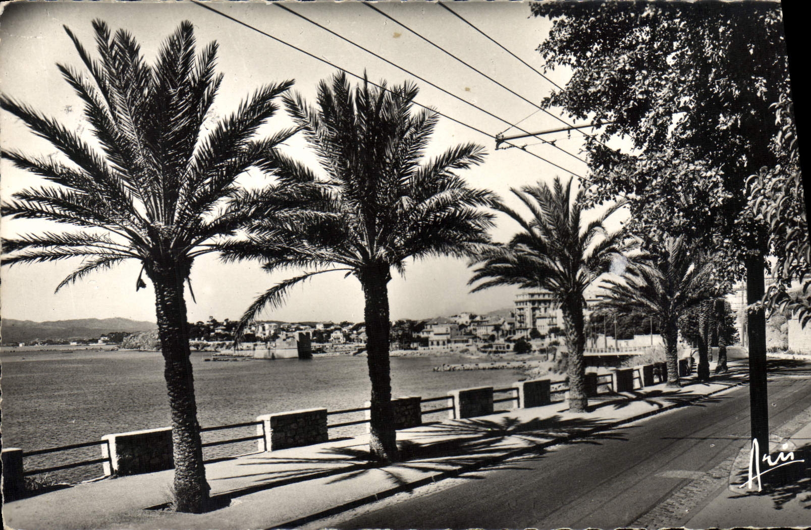 MODERN CARD Dimension Of Toulon Azure Mourillon