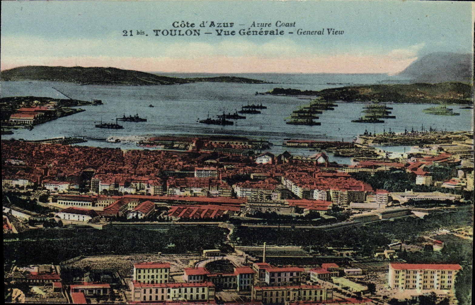 CPA Toulon Vue Generale Bateaux