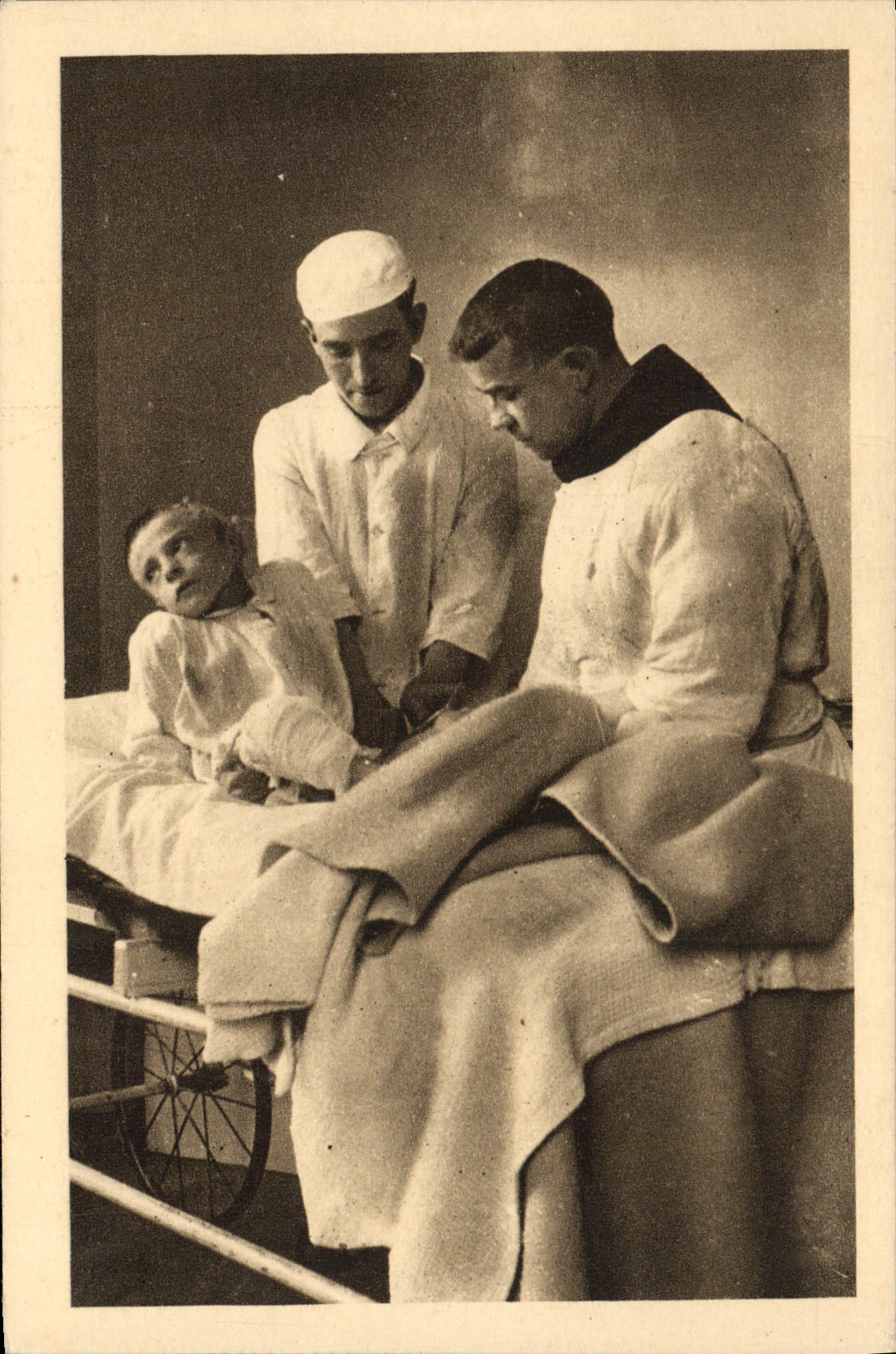 VINTAGE POSTCARD monks of France Brothers of St Jean of God to the infirmary