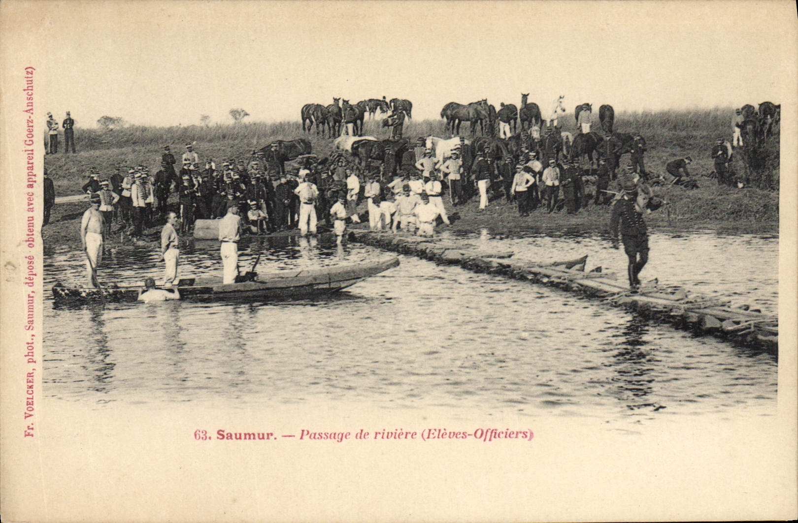 CPA Cheval Hippisme Saumur Passage de riviere Eleves officiers 