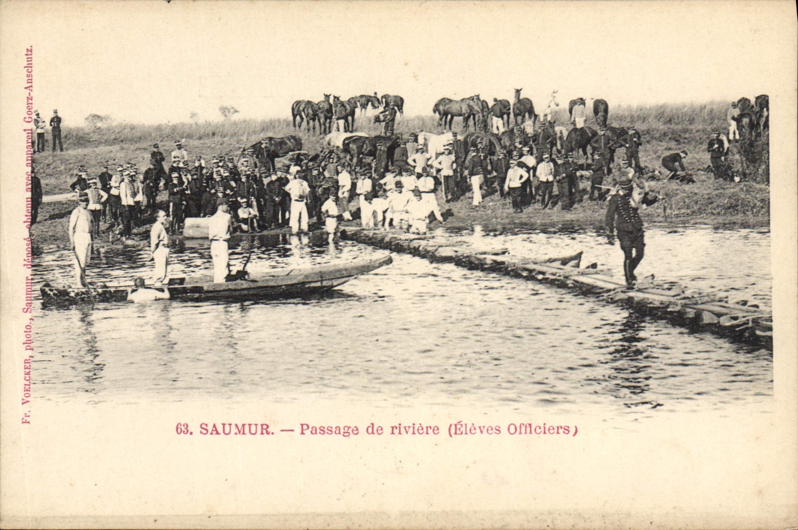 CPA Cheval Hippisme Saumur Passage de riviere Eleves officiers