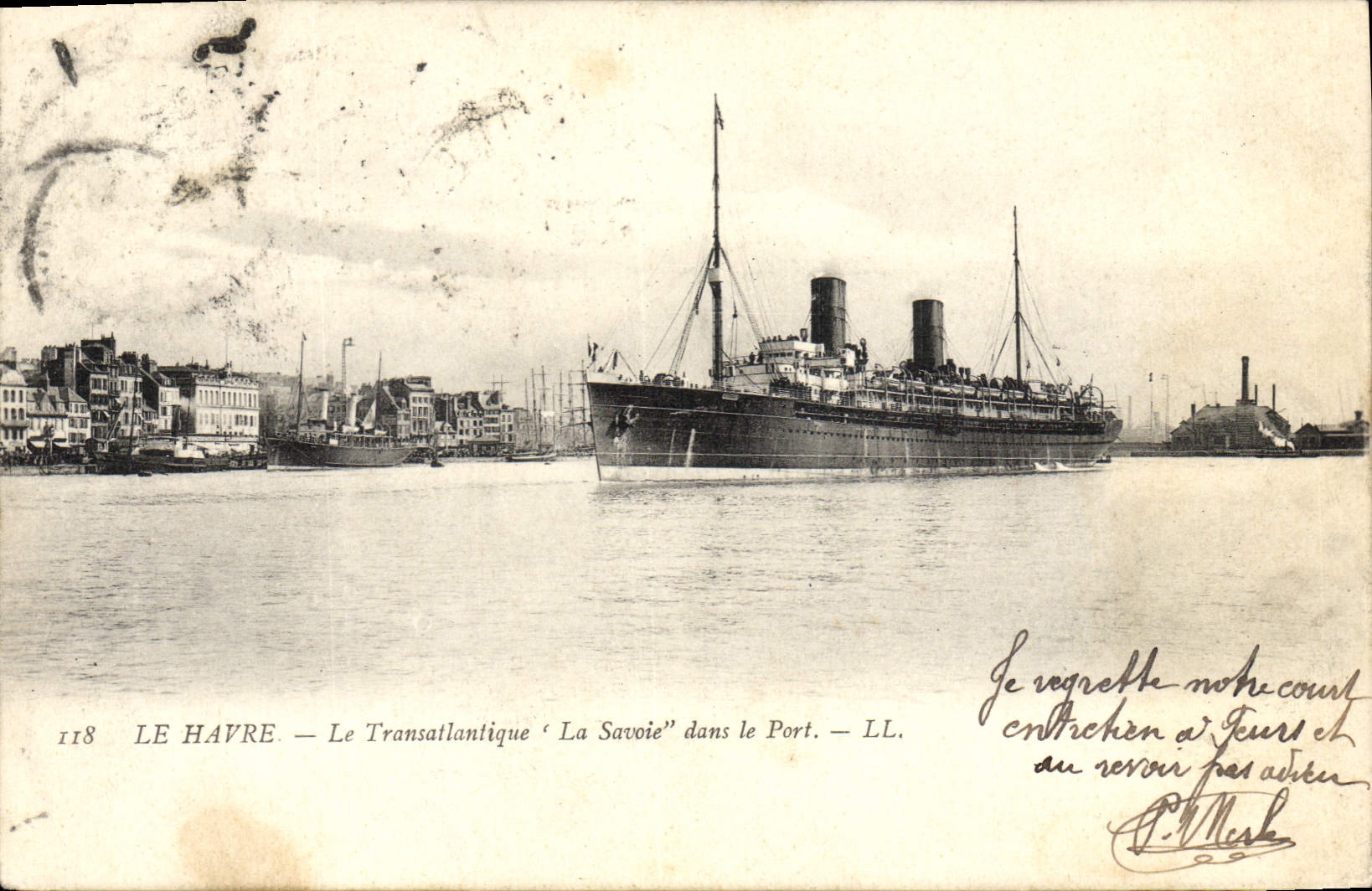 CPA Bateau Paquebot Le Havre Le Transatlantique La Savoie dans le port 