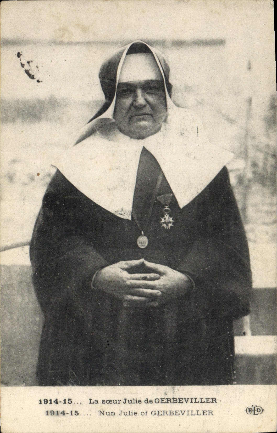 POSTAL Militaria Sister Julia de Gerbeviller de la VENDIMIA