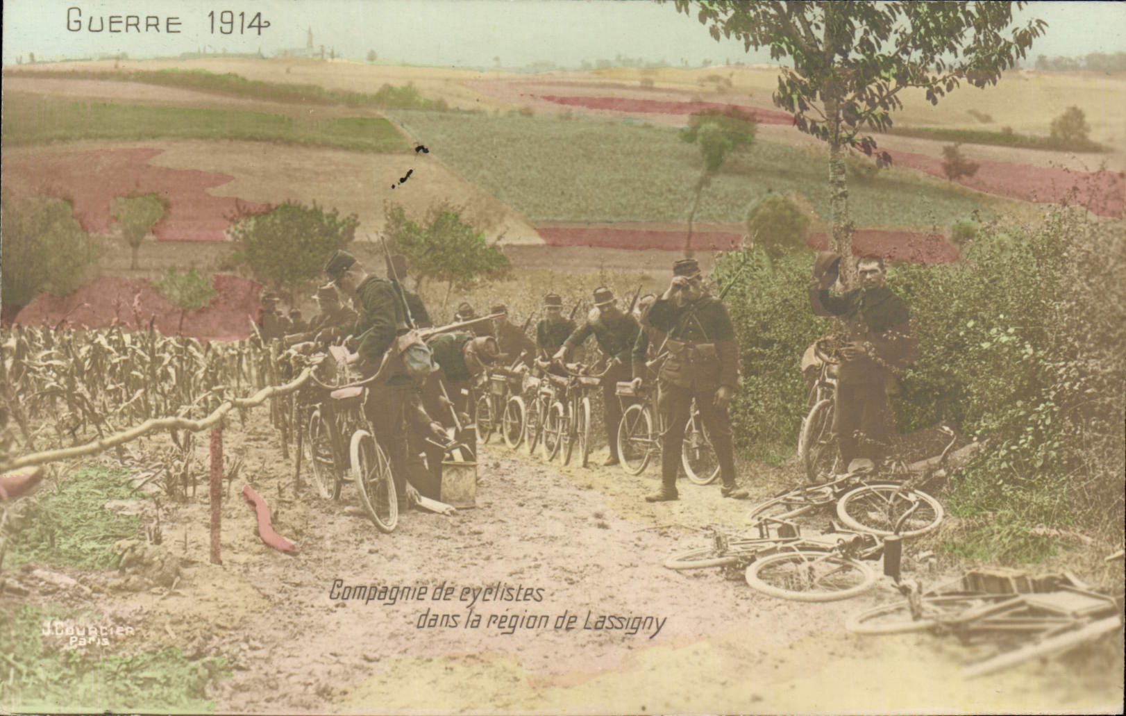 CPA Militaria Compagnie de cyclistes dans la region de Lassigny Velo Cycle