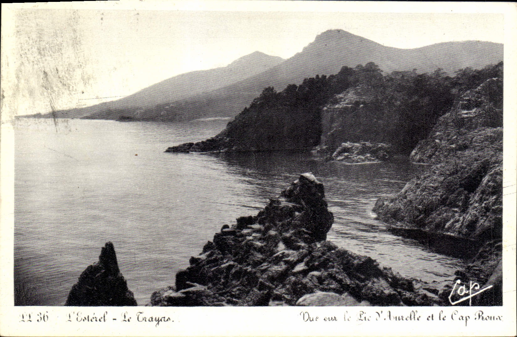 CPA Le Trayas Vue Sur Le Pic d'Aurelle et le Cap Roux