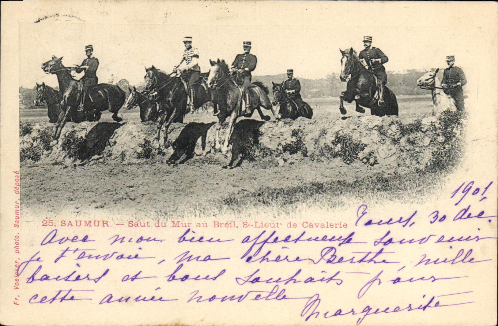 VINTAGE POSTCARD Horse Hippisme Saumur Jump of the wall in Breil S lieutenant of cavalry