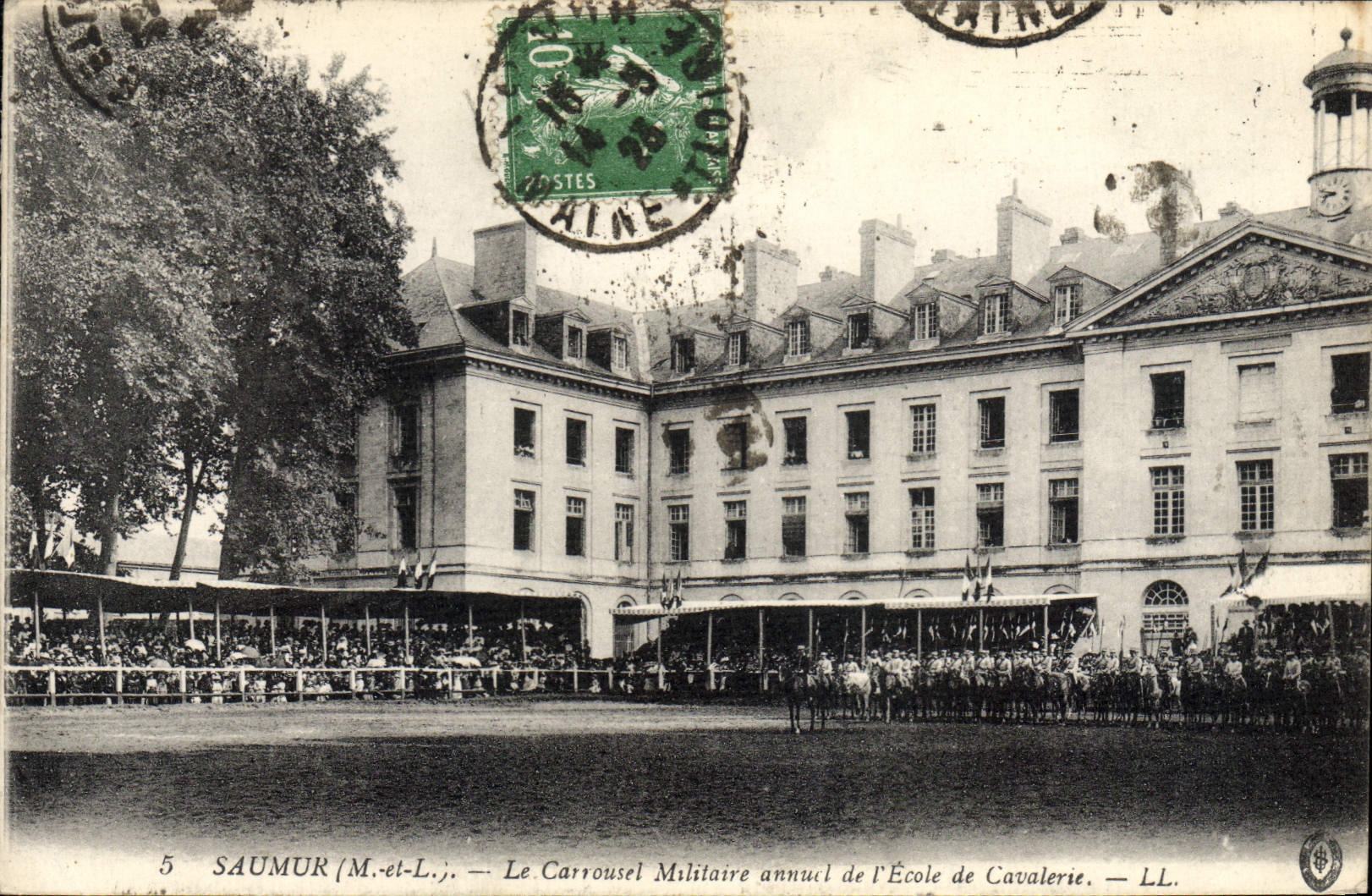 VINTAGE POSTCARD Horse Hippisme Saumur the annual military carousel of the school of cavalry
