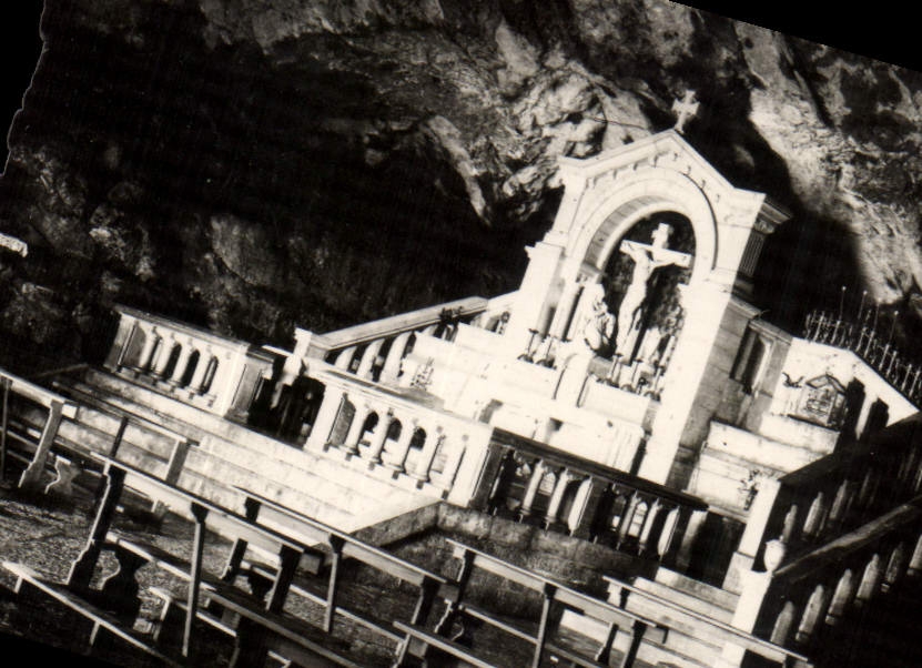 MODERN CARD Sainte the Interior Balsam of the Cave