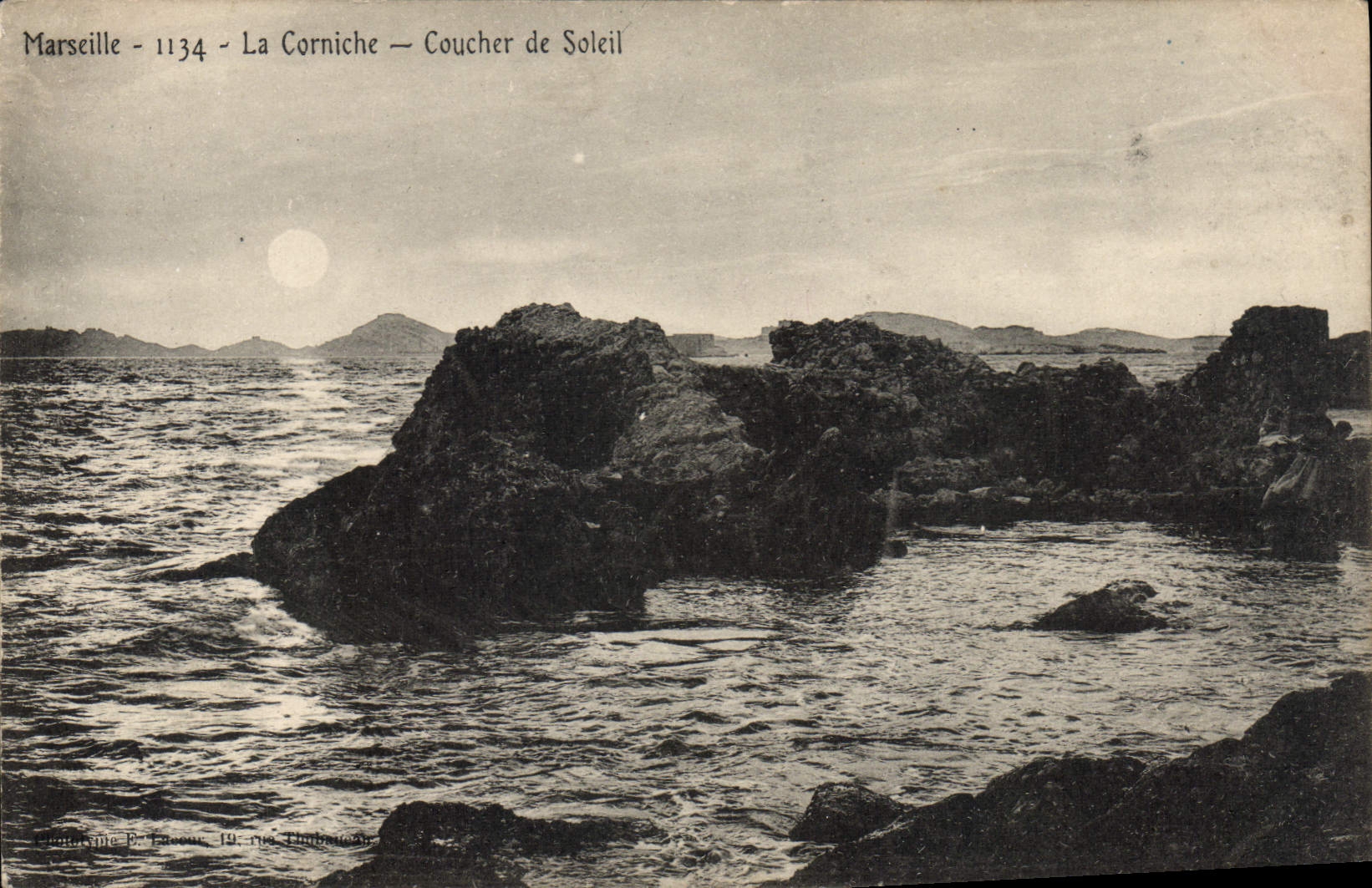 POSTAL Marsella de la VENDIMIA la puesta del sol de la cornisa